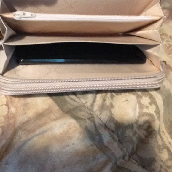 NWT St. John Cream wallet bag on Gold Chain Reptile $395 - Picture 12 of 16